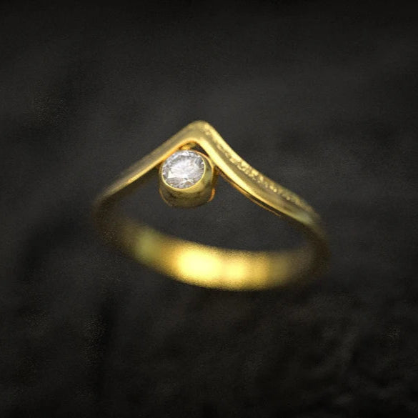 14K V-Shaped Ring - Empire of the Gods