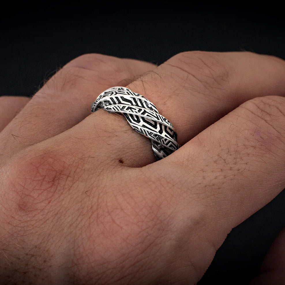 Geometric Twisted Ring - Empire of the Gods