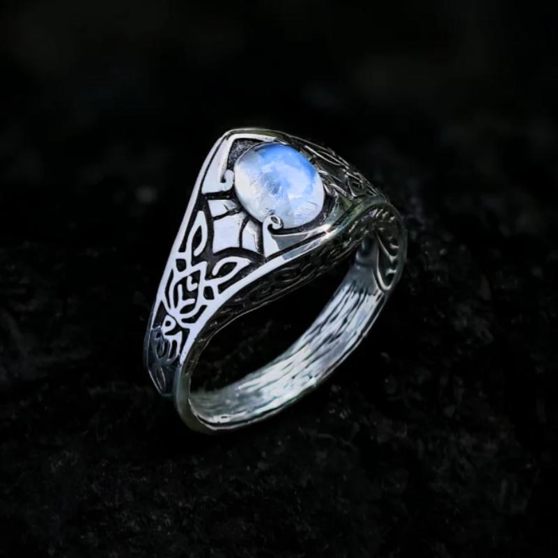 Celtic Moon Ring - Empire of the Gods