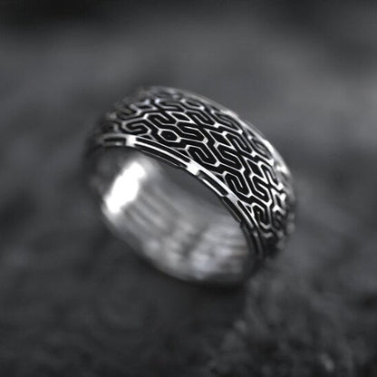 Labyrinth Ring - Empire of the Gods