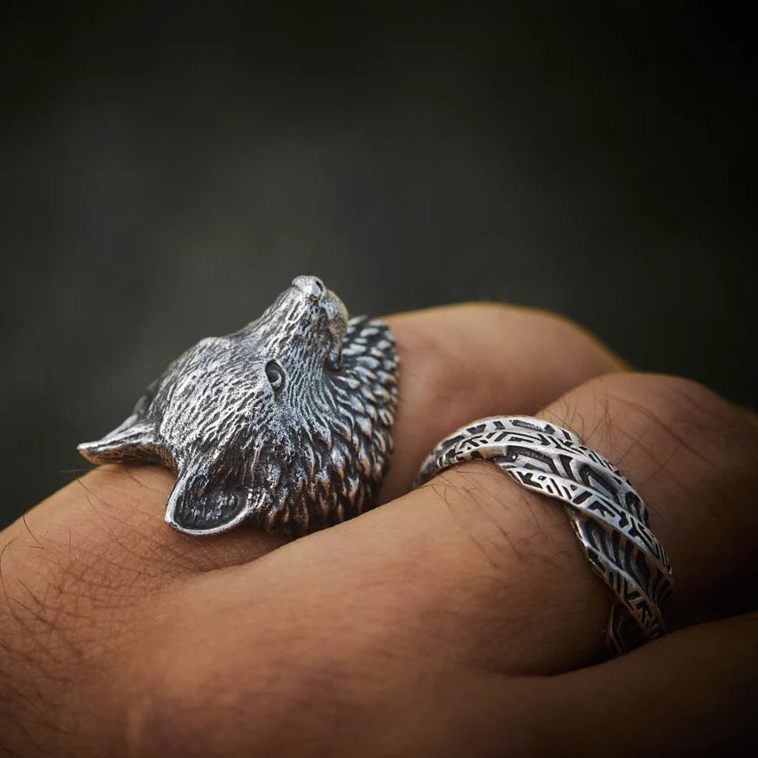 Silver Wolf Ring - Empire of the Gods