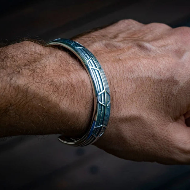 Nestromo Bangle - Empire of the Gods