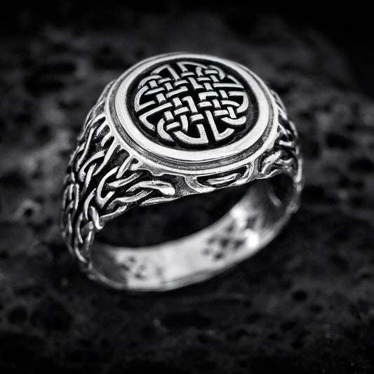 Cletic Knot Ring - Empire of the Gods