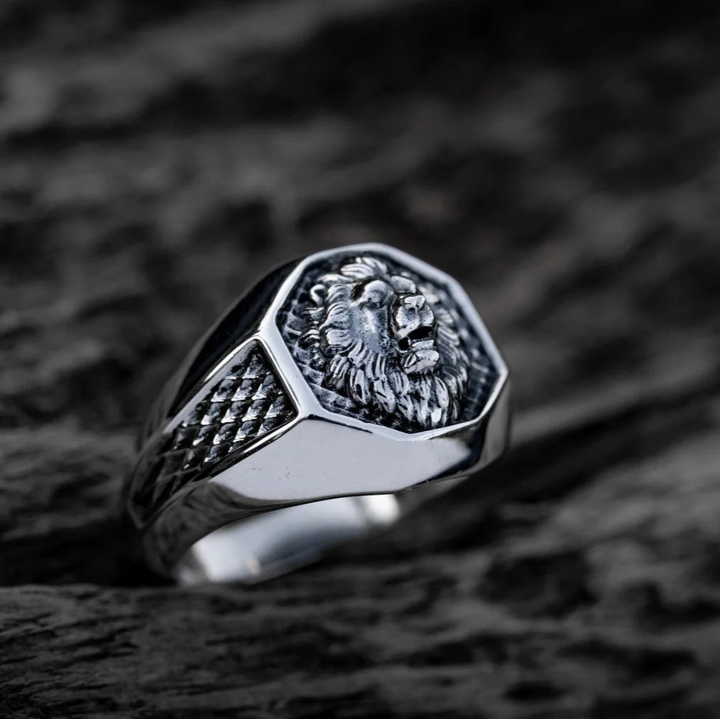 Lion Signet Ring - Empire of the Gods