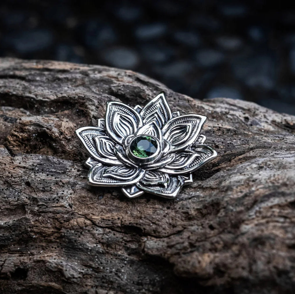 Lotus Pendant - Empire of the Gods