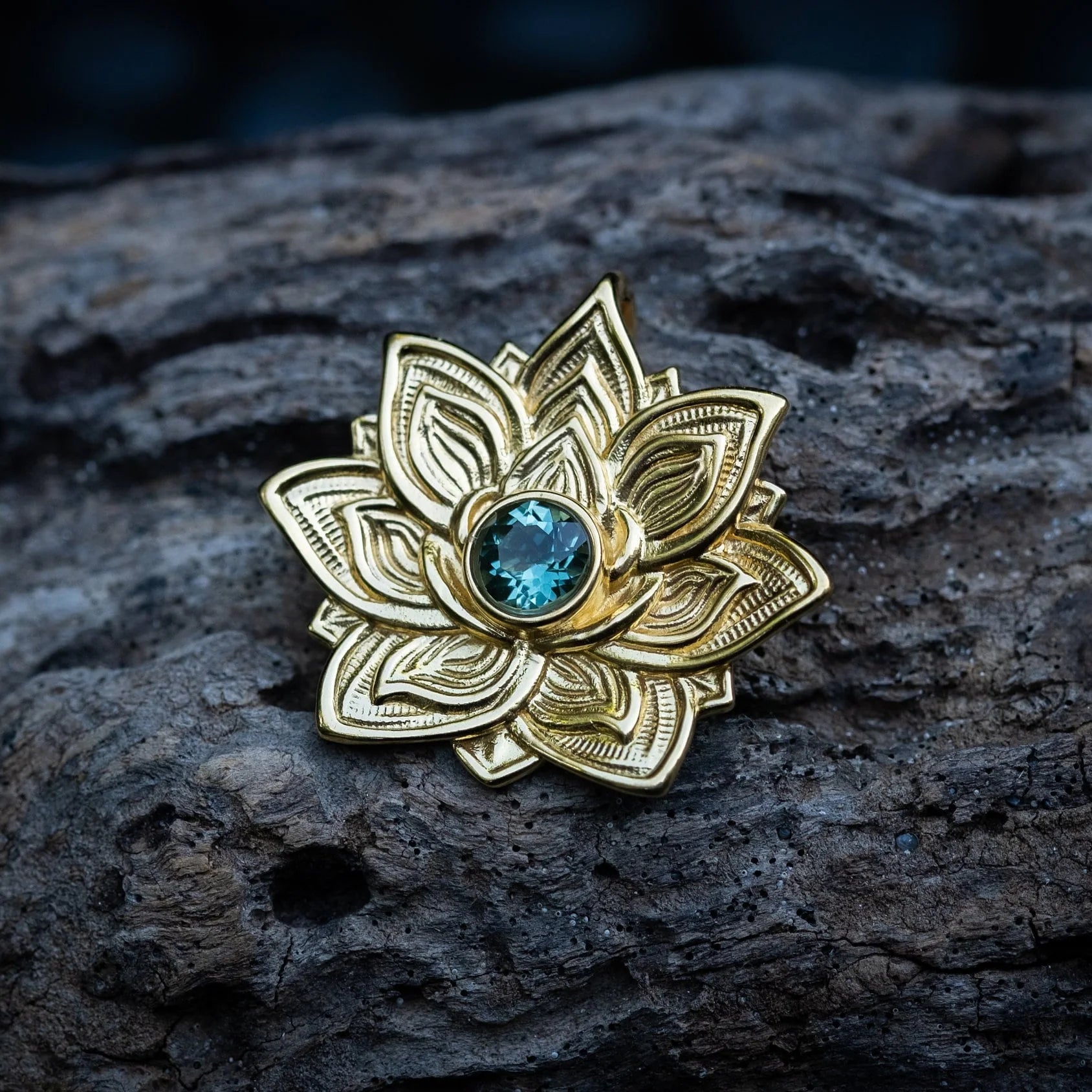 Lotus Pendant - Empire of the Gods