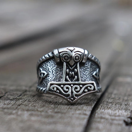 Thunder Shield of Perun Slavic Axes Necklace